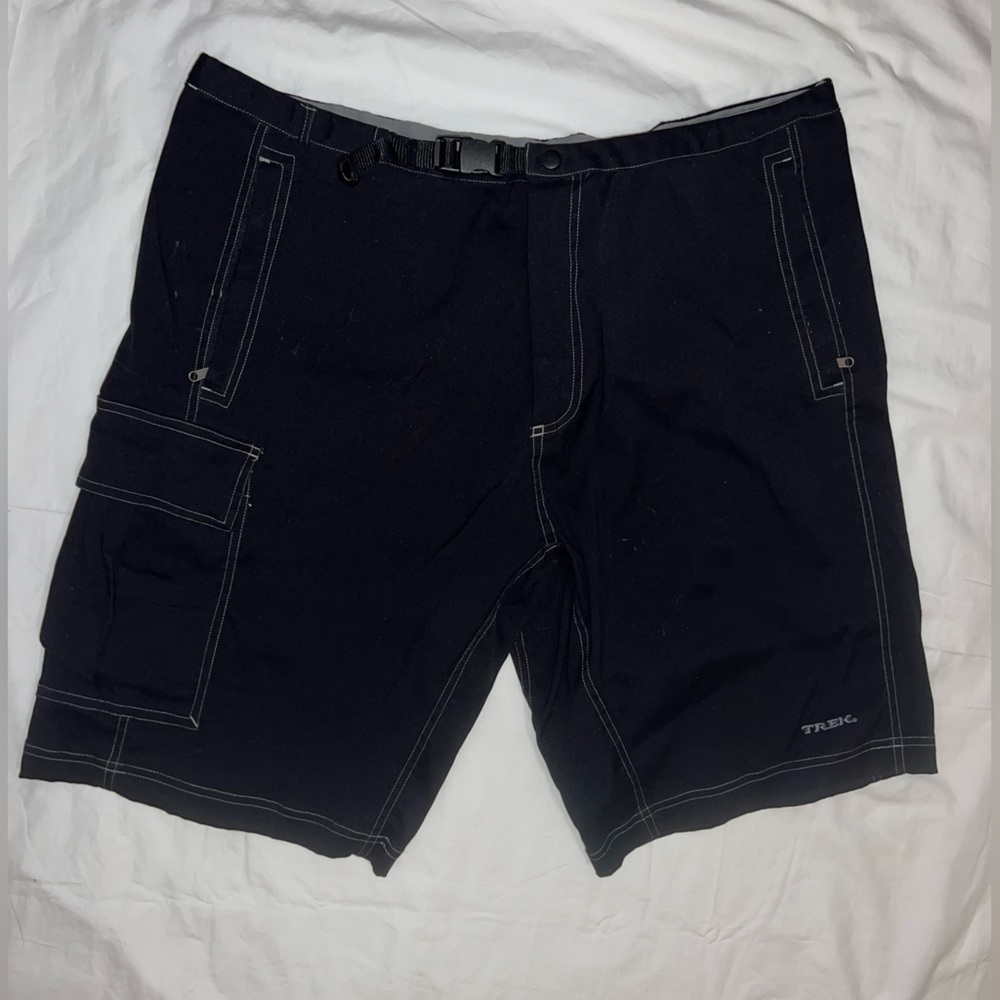Trek Bicycle Trail Rider Black Nylon Mountain Biking Shorts - Men's XL